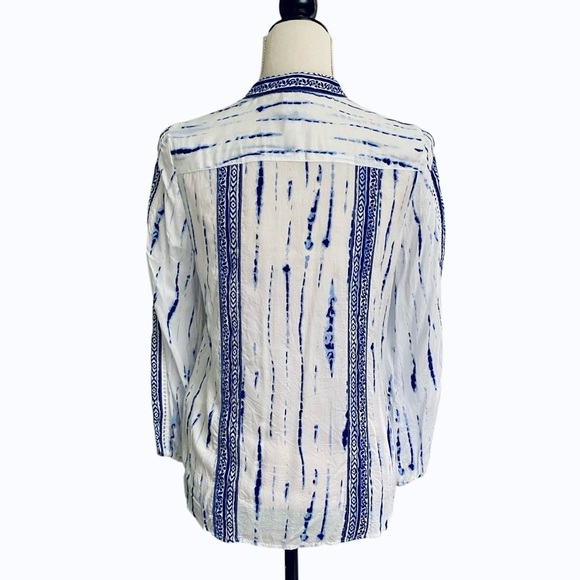 Chico’s Tie Dye Striped Floral Tassel Blouse 0P S White Blue Boho Coastal Top - Picture 10 of 14
